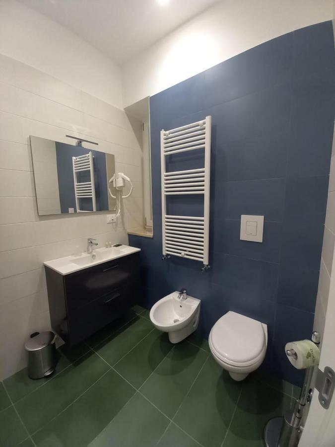 Al Delfino Blu Hotel Margherita Di Savoia Bagian luar foto